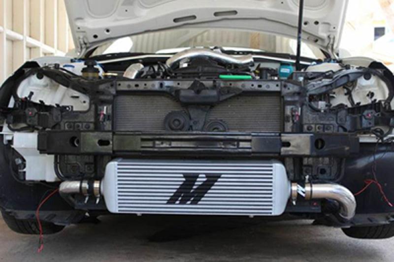 Mishimoto Universal Intercooler - J-Line - Torque Motorsport